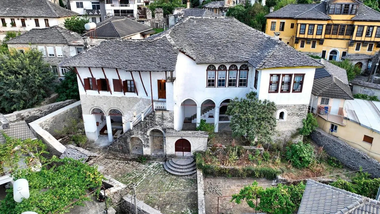 Gjirokastër 1800'S 빌라